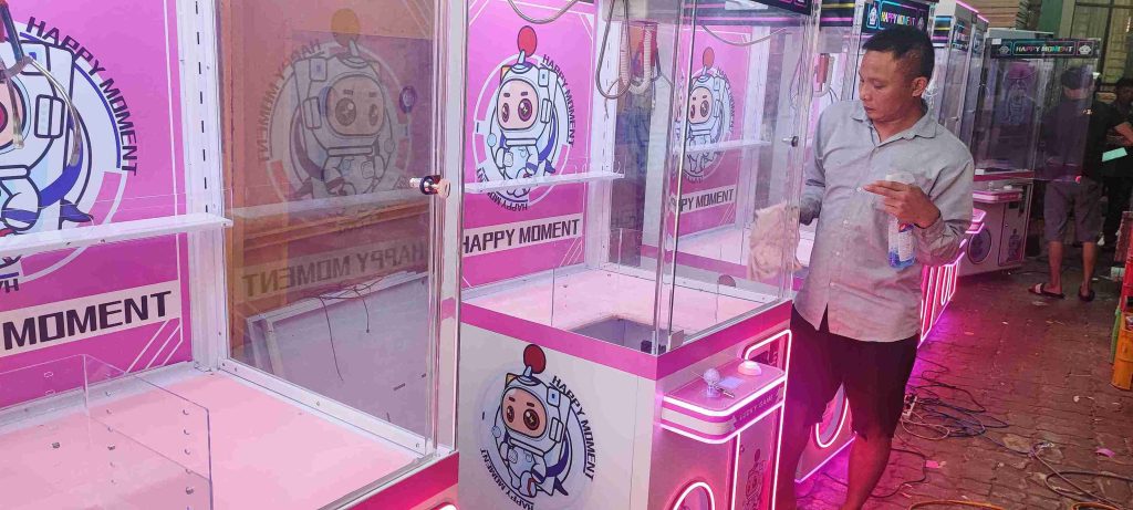 Máy gắp thú nhập khẩu model 2024