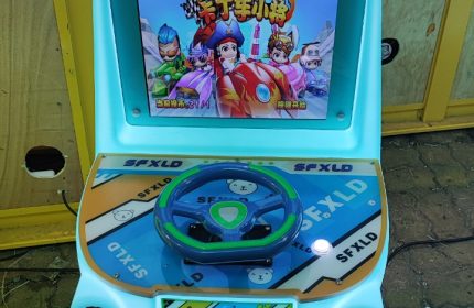 Máy game đua xe ô tô